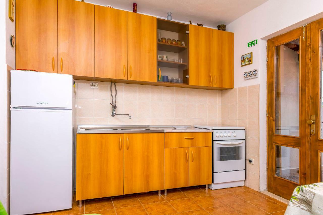 Apartments Bozo Ражань Экстерьер фото